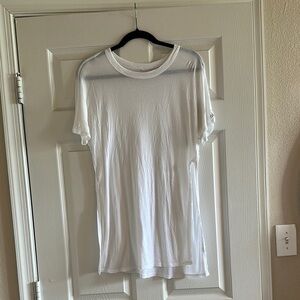 ALO Yoga Classic White Tee